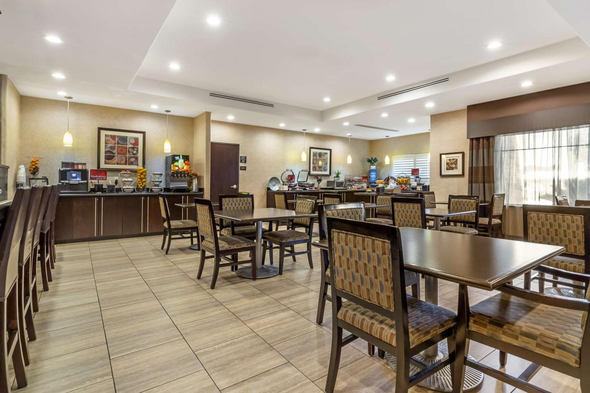 Best Western Plus Lytle Inn And Suites Luaran gambar
