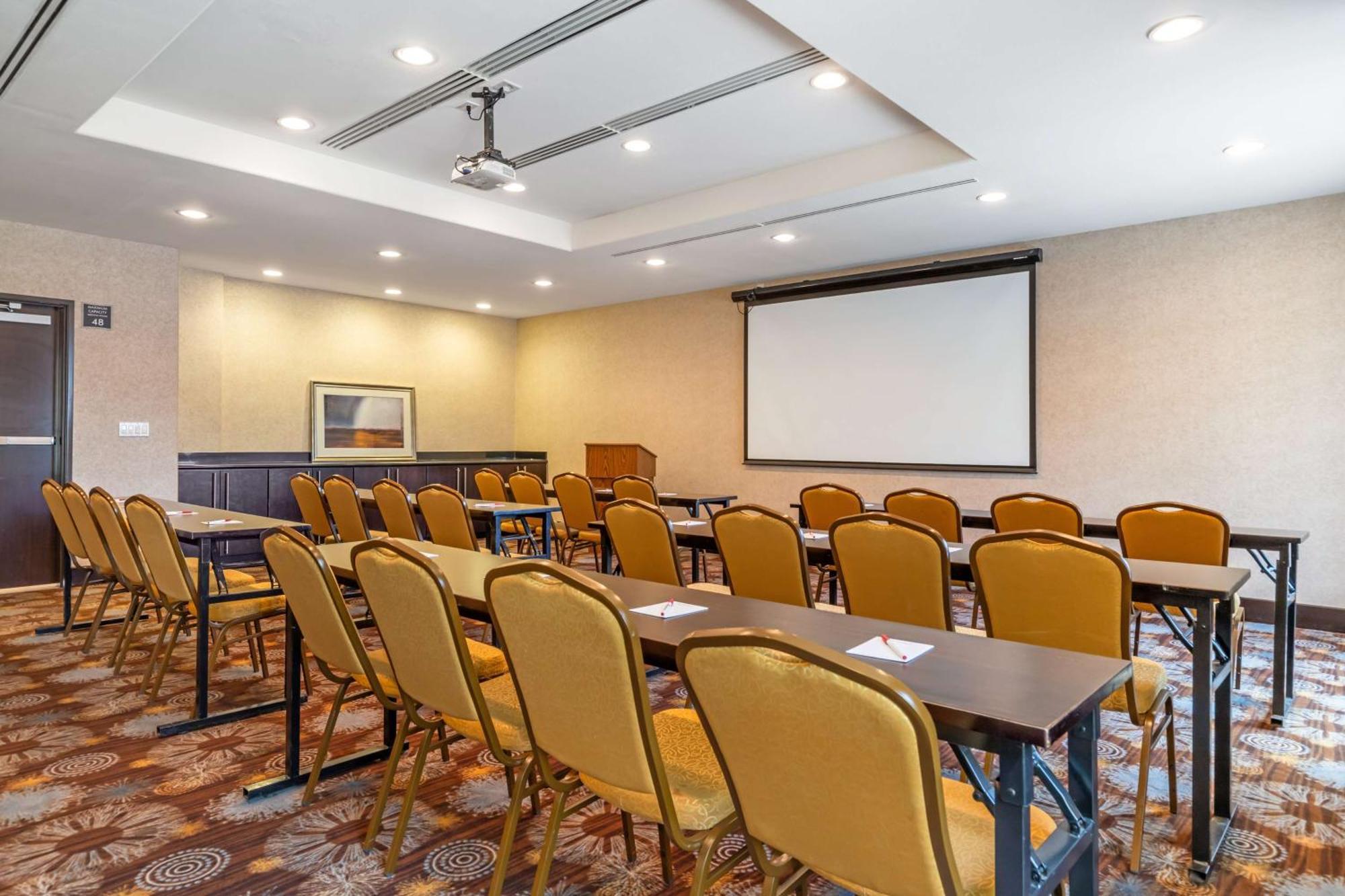 Best Western Plus Lytle Inn And Suites Luaran gambar