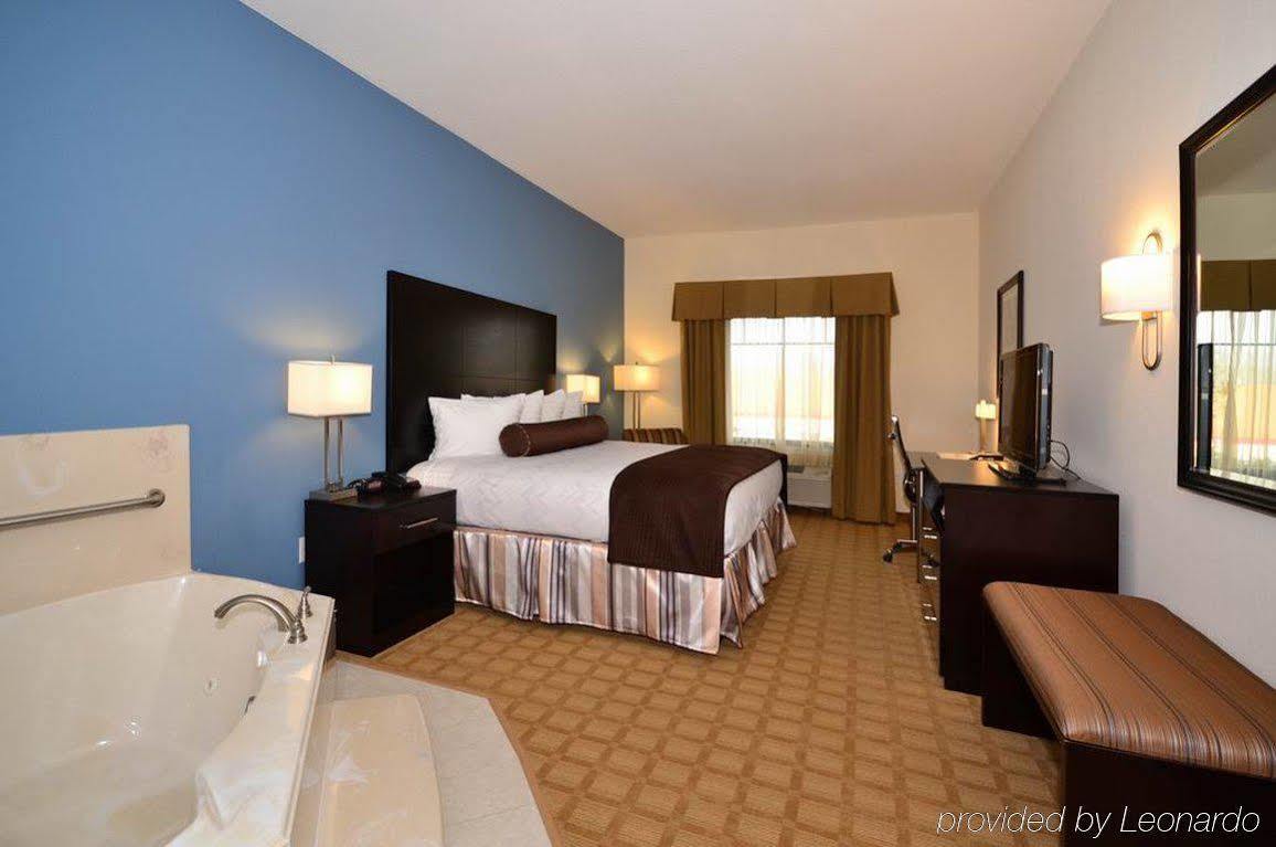 Best Western Plus Lytle Inn And Suites Luaran gambar